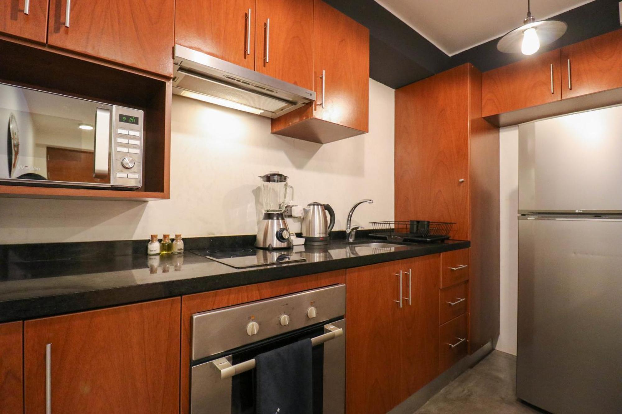 Apartment Art Deco 1br With Pool View In Barranco