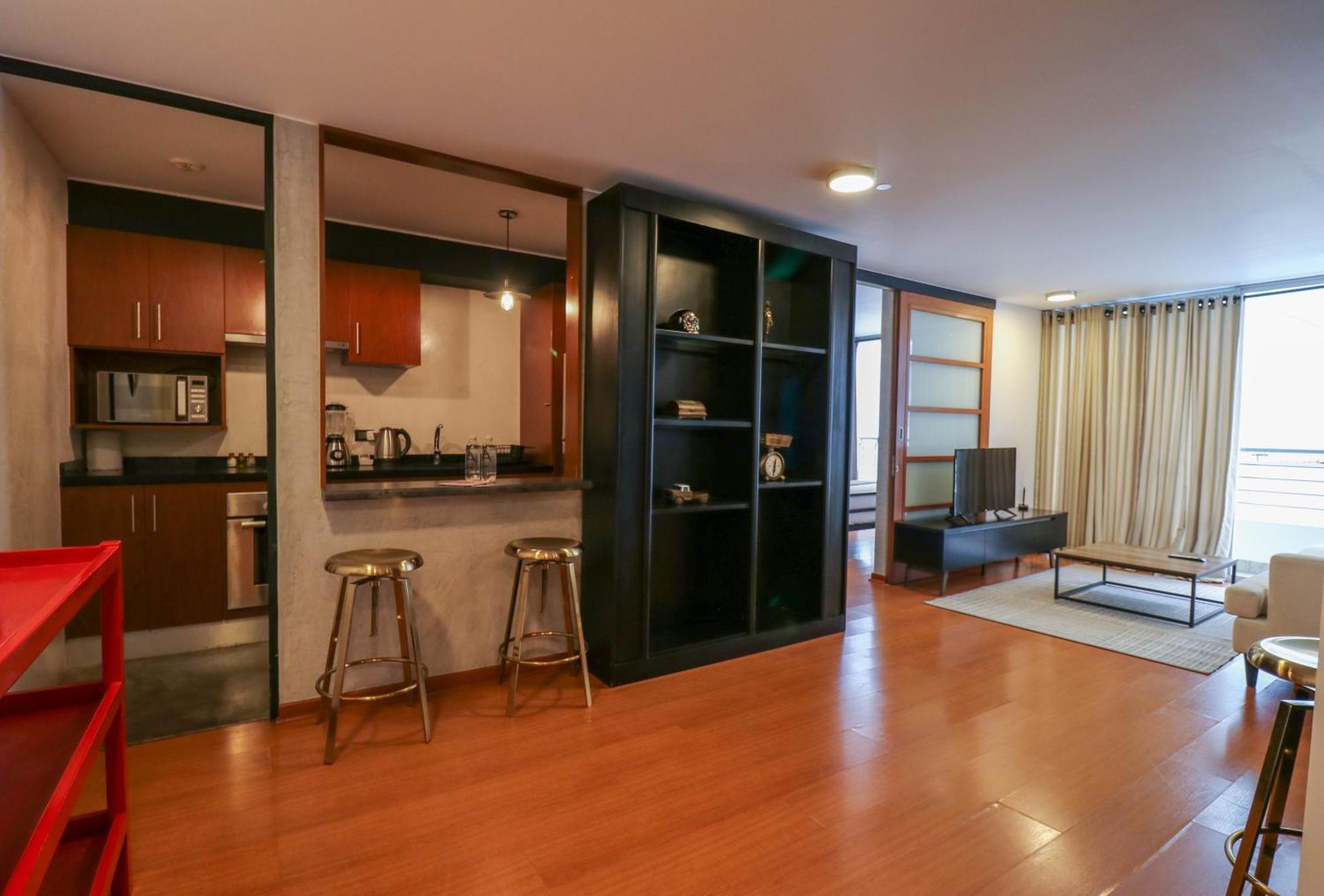 Art Deco 1br With Pool View In Barranco Lima